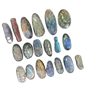 Pierres précieuses semi-précieuses de différentes tailles, pièces, labradorite, têtes de mort - Product Image 5