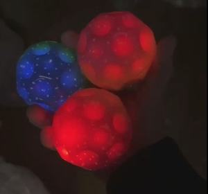 Pelota de Espuma de Alto Rebote para Entrenamiento, Fácil de Agarrar, Mejora la Coordinación Mano-Ojo, Ligera, Tipo Moon Ball - Product Image 5