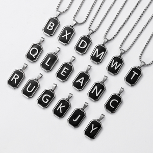 Songfu, superventas, collar con colgante de 26 letras inglesas de acero inoxidable, collar inglés de capital cuadrado negro a la moda para <span class=keywords><strong>hombre</strong></span>, joyería - Product Image 2