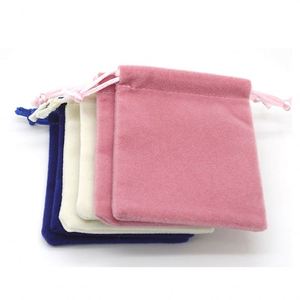 Sacs à bijoux en velours légers et recyclables en gros, avec logo personnalisé, pochettes d'emballage imprimées sur mesure pour boutiques et entreprises, avec cordon de serrage - Product Image 3