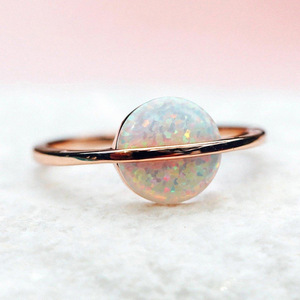 Anello F1450 con Opale Rotondo, Pietra Naturale con Incastonatura a Castone, Regalo Unisex, Anelli alla Moda - Product Image 3