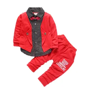 Новейшая детская одежда для мальчиков оптом одежда для джентльменов для мальчиков детские 3 шт. пальто + брюки галстук-бабочка комплекты детской одежды для мальчиков
