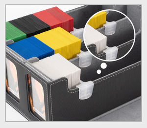 Boîte de rangement pour cartes Torson en flanelle PU à manchon unique, polyvalente, pour 1360+ jeux, avec couvercle à fenêtre ouverte, compartimenté pour TCG, étanche et personnalisable - Product Image 3