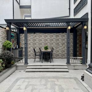 La pergola des volets sur la promenade murale est une pergola motorisée avec toit persienne galerie verte - Product Image 6