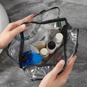 Grande trousse de toilette transparente en PVC avec poignée pour cosmétiques de voyage et promotions beauté de marque - Product Image 3
