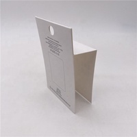 Étiquette de chaussette en carton blanc personnalisée de haute qualité étiquette de carte suspendue pliante sans crochet pour vêtements