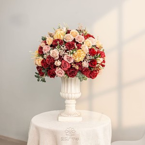 ลูกบอลดอกไม้สีแดงชมพูขนาด 70 ซม. สำหรับตกแต่งฉากงานแต่งงาน ตกแต่งหน้าต่าง ดอกไม้ประดิษฐ์ - Product Image 1