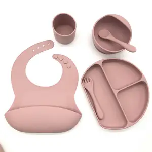 Set di stoviglie per bambini in silicone alimentare set completo di sistema di colore solido resistente alle alte temperature