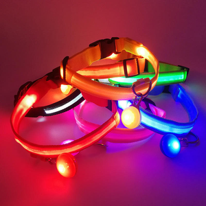 Роскошный перезаряжаемый ошейник для собак с LED-подсветкой, из сетчатого нейлона и пластиковой стропы, USB, современный, простой дизайн - Product Image 2