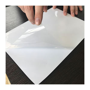 Pegatina A4 de vinilo imprimible de inyección de tinta, venta al por mayor, buen precio, papel adhesivo transparente/brillante de inyección de tinta - Product Image 1