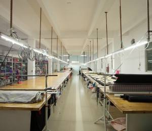 <span class=keywords><strong>Robe</strong></span> de mariée élégante de style sirène en mikado <span class=keywords><strong>bleu</strong></span> ciel clair pour soirée adulte, épaules <span class=keywords><strong>d</strong></span>énudées - Product Image 5