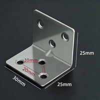 Équerre d'angle renforcée en acier inoxydable 201/304 de Guangdong 30*25*25*1.0mm, ouverture 5mm