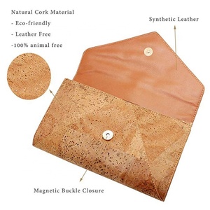Bolso de Mano y Bandolera Vegano de Corcho Natural Boshiho con Cadenas para Mujer - Product Image 3