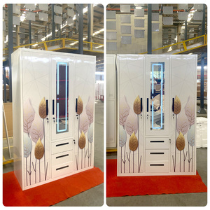 Armario de acero personalizado de tres <span class=keywords><strong>puertas</strong></span> <span class=keywords><strong>con</strong></span> puerta corredera y organizador de ropa - Product Image 2