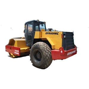 Rouleau vibratoire monocylindre DYNAPAC CA251D d'occasion - Moteur diesel, modèle 2010, 4001-6000 heures, 185 kW, 250 KN, excellent état - Product Image 1