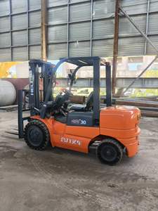 Chariot élévateur diesel hydraulique de 3 tonnes avec levée de 3 mètres pour la manutention en entrepôt, chariot élévateur à combustion interne - Product Image 4