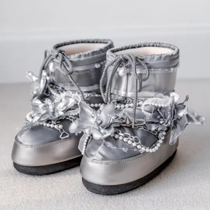 รองเท้าบูทหิมะดีไซน์เนอร์คุณภาพสูง MOON Classic แฟชั่นฤดูหนาว ลายผีเสื้อ พื้นหนา รองเท้าบูทผู้หญิง กันลื่น เพิ่มความสูง - Product Image 5