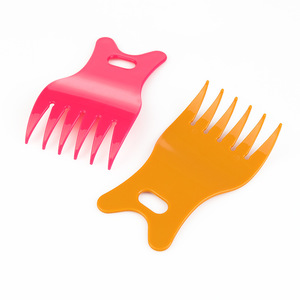 Cepillo de Peinado Deo Claw, Peine de Peluquería, Cepillo para Limpieza del Cuero Cabelludo y Anticaspa, Peine para el Cabello Disponible para Venta al por Mayor - Product Image 2
