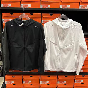 Grosir Pabrik Pakaian Olahraga Polandia Berkualitas Tinggi Cocok untuk Semua Musim Bahan Polyester Transfer Panas Set Dewasa Napoli - Product Image 3