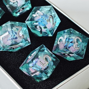 MINI PLANET Vente en gros de dés D6 personnalisés à cœur liquide en forme de papillon, dés à 6 faces faits à la main pour les jeux de rôle sur plateau, accessoires DND D6, cadeau - Product Image 4