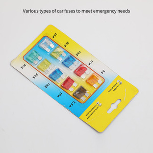 Kit d'urgence automobile 11 pièces, ensemble d'outils d'assistance routière avec câbles de démarrage, marteau de sécurité et trousse de premiers soins pour <span class=keywords><strong>panne</strong></span> de véhicule - Product Image 3