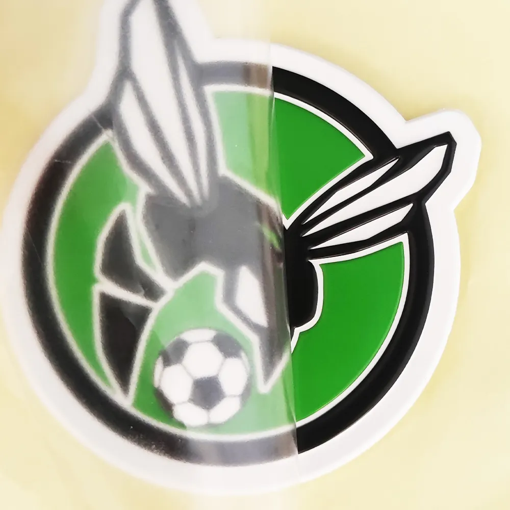 Toppa Iron On TPU toppa personalizzata in TPU con stampa ad alta frequenza Logo etichetta in gomma per abbigliamento sportivo da calcio