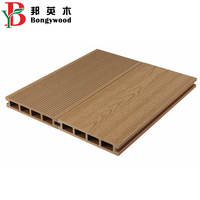 Planche en bois plastique de haute qualité Plancher en bois extérieur Imperméable Revêtement de sol moderne Terrasse Composite