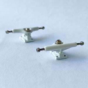 Zinc Alaşımlı Ters Kingpin Finger Skateboard Truck Fingerboard Trucks 34mm 32mm - Product Image 5