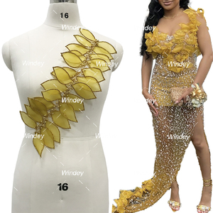 ชุดเดรสคริสตัลลาย3D ดีไซน์ใหม่สำหรับงานตัดเย็บประดับด้วยพลอยเทียมประดับคริสตัลและไข่มุกดีไซน์ใหม่ล่าสุด - Product Image 3