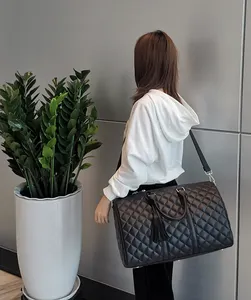 Atacado bolsa de viagem para as mulheres definidas-Executivo de luxo personalizado Saco de Viagem durante a noite Set mulheres duffle bag Weekender Duffel bag Para Senhoras De Couro Vegan