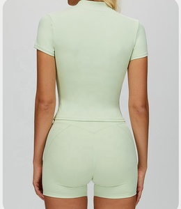 Ensemble de vêtements de sport pour femme Gym 2026, doux comme du beurre, uni, <span class=keywords><strong>2</strong></span> pièces, haut à demi-zip à <span class=keywords><strong>manches</strong></span> courtes, short de yoga, respirant, extensible dans les quatre sens - Product Image 4