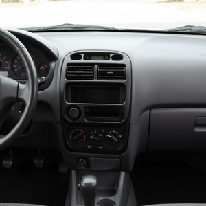 Panneau d'autoradio Hyundai Accent, bouton rond, taille unique, fabriqué en Turquie (TR), compatible avec les modèles 1995-2000 - Product Image 3