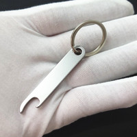 Décapsuleur de bière en acier inoxydable, porte-clés, mini décapsuleur métallique, porte-clés de poche, outil EDC pour le camping, léger, randonnée en plein air