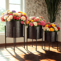 Nouveauté Fournitures de jardin artisanal en métal pour le sol Pots de fleurs avec support Support moderne pour pot de fleurs d'intérieur pour la maison et le jardin