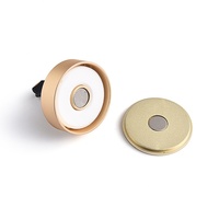 Diffuseur d'aromathérapie pour voiture, best-seller, mini désodorisant portable à suspendre, boîte moderne en métal rechargeable