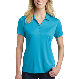 Polo 100% poliéster sin arrugas para mujer con diseño plegable y cuello definido para uso profesional y casual - Product Image 4