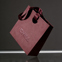 Sacs en papier bordeaux de luxe avec poignées découpées, personnalisés pour le shopping, le maquillage, la beauté, les bijoux, réutilisables, avec logo en relief