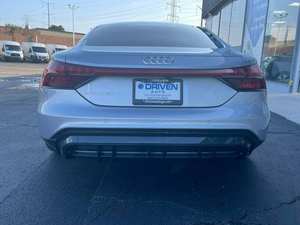 Meilleur <span class=keywords><strong>prix</strong></span> <span class=keywords><strong>Audi</strong></span> E-tron <span class=keywords><strong>GT</strong></span> berline 4 portes d'occasion Premium Plus, transmission intégrale, moteur turbo, sièges en cuir, régulateur de vitesse adaptatif, conduite à gauche, électrique, 2020 - Product Image 3