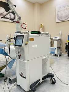 Máquina Láser de Erbio YAG 2940nm FOTONA 4D Profesional para Adelgazamiento Corporal y Dental con 120W de Potencia y Enfriamiento por Agua/Aire para el Cuidado de la Piel - Product Image 3