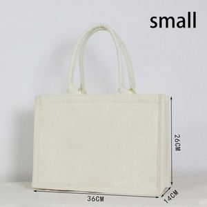 Sac fourre-tout en toile de coton bio blanc imprimé pour la plage, vente en gros - Product Image 3
