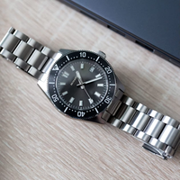 Montre automatique de plongée pour hommes, bracelet en acier inoxydable, lunette rotative, aiguilles lumineuses, affichage de la date, montre-bracelet de sport pour hommes