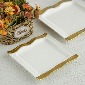 Ensemble d'assiettes à dîner en céramique à bord doré TQ Vaisselle Assiettes carrées en porcelaine <span class=keywords><strong>blanche</strong></span> de luxe Plateau de service Plats avec bordure dorée ondulée - Product Image 4