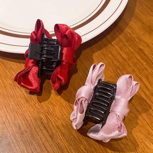 Pince à cheveux requin double nœud en satin noir et blanc, petite taille, très tendance, accessoire pour cheveux pour jeunes filles - Product Image 2