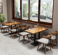 Tables et chaises de restaurant en bois Restaurant de style occidental Cafétéria Bar Restaurant Meubles Café Meubles