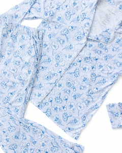 Set Pigiama Coordinato Mamma e Figlia, Stampa Floreale Blu, Maniche Lunghe con Bottoni, Abbigliamento da Notte per Madre e Bambina - Product Image 5