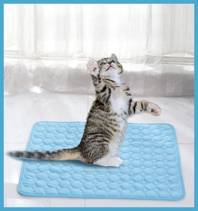 Factory Waterproof Summer Large <strong>Dog</strong> Cooling Mat Non Toxic Breathable Washable Soft Pet Cooling Pad Ice Mesh Rectangle Blue - Product Image 5