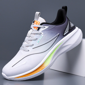 Zapatillas de correr unisex de malla, ligeras, transpirables, con suela suave y acolchada para correr y viajar - Product Image 1