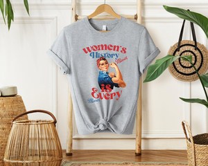 T-shirt da donna per il potenziamento femminile, 100% cotone, girocollo, manica corta, stampata, casual, vestibilità adatta a tutte le stagioni - Product Image 3