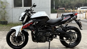 Benelli BN600ABS - Moto sportive de type Streetfighter, 600 cm3, <span class=keywords><strong>4</strong></span> cylindres, refroidie par eau, fabriquée en Chine - Product Image 4