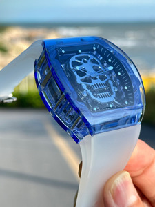 Cristal saphir combiné à un boîtier entièrement transparent, innovation audacieuse, montre mécanique en constante évolution - Product Image 4